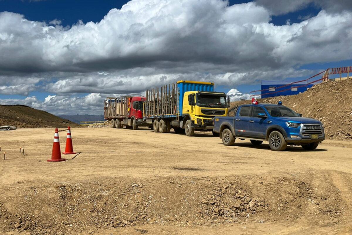 Flota de unidades Horizons Logistic en campo